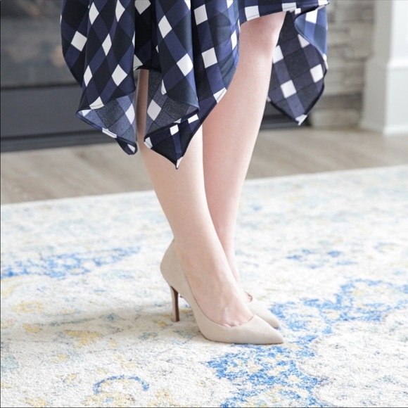 Handkerchief Hem Fit-and-flare Dress - Picture 3 of 5